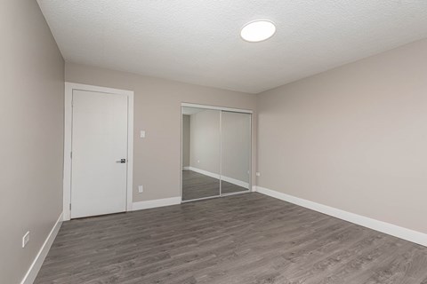 Floor plan for 2 beds, 1 bath, 675 sqft